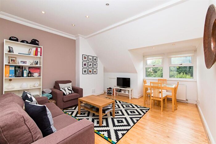1 Bedroom Flat To Rent In Fortune Green Road, West Hampstead, NW6