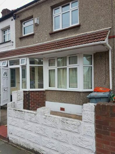 3 Bedroom End Of Terrace House To Rent In Norfolk Road, London, E6