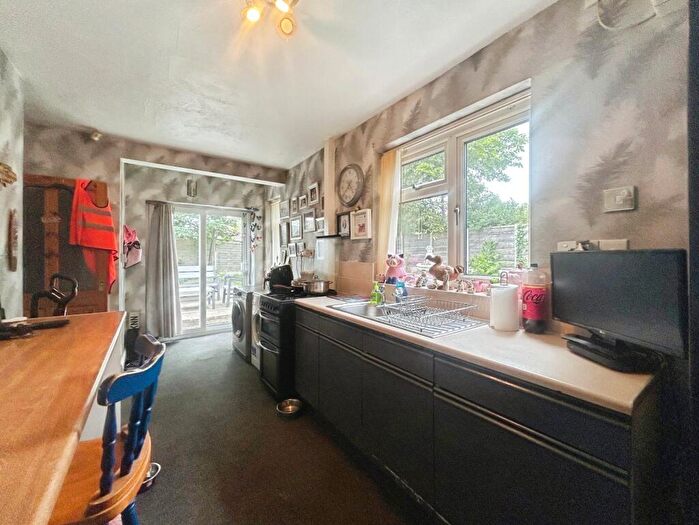 3 Bedroom End Of Terrace House For Sale In First Avenue, Swinton, Manchester, Greater Manchester, M27