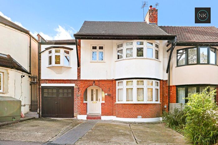 4 Bedroom End Of Terrace House For Sale In Gascoigne Gardens, Woodford Green, Essex, IG8