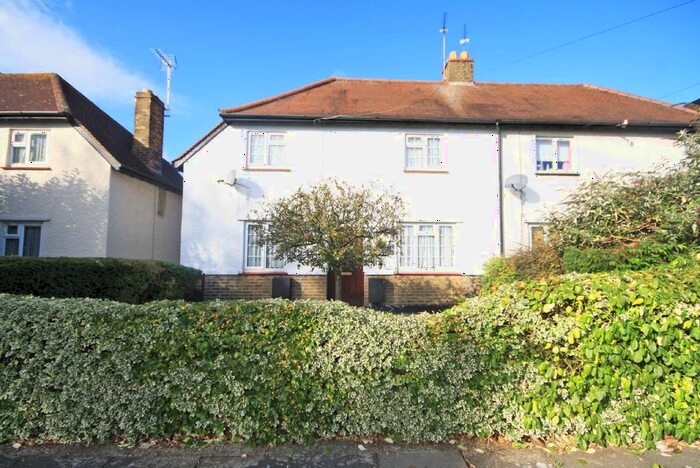 3 Bedroom Property To Rent In Worple Avenue, Isleworth, TW7