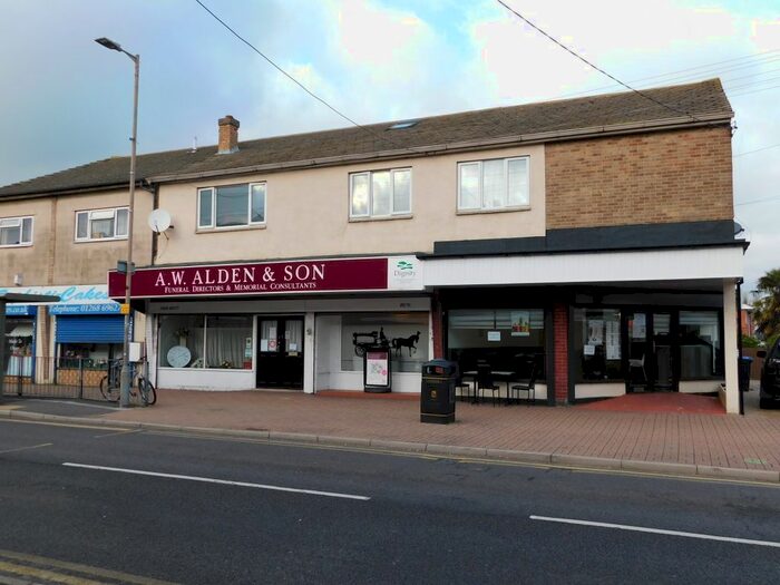 2 Bedroom Flat To Rent In High Street, Canvey Island SS8