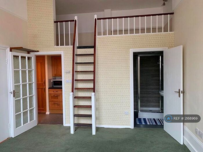 Studio To Rent In Bulwer Road, Leytonstone, E11