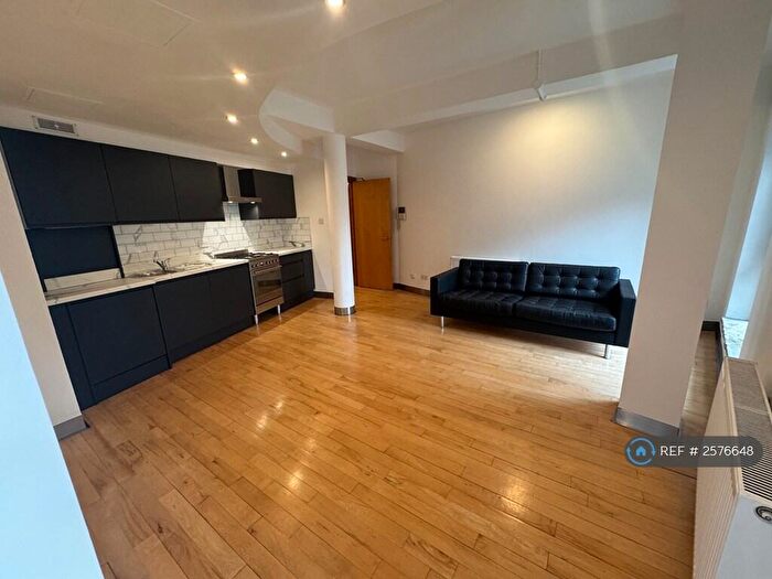 1 Bedroom Flat To Rent In Dock Street, Leeds, LS10