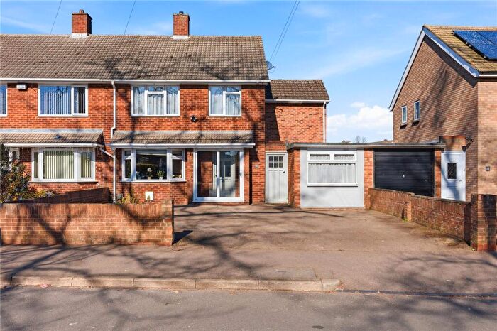 4 Bedroom Semi Detached House For Sale In Putnoe Street, Bedford, Bedfordshire, MK41