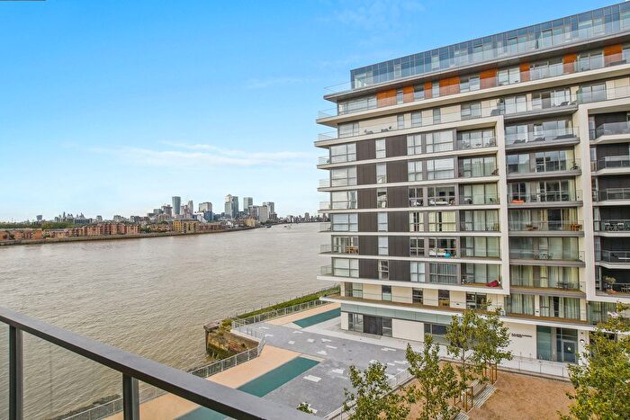 3 Bedroom Flat To Rent In River Garden Walk, Greenwich, SE10