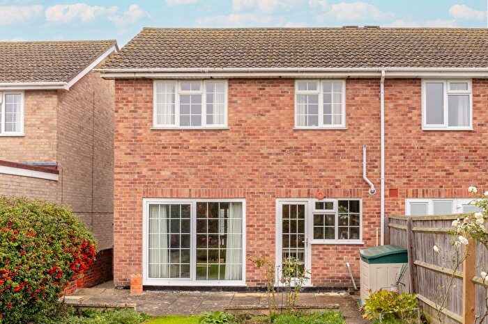 3 Bedroom Property For Sale In Willow Way, Begbroke, OX5