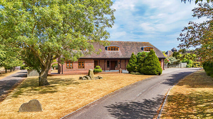 3 Bedroom Detached House For Sale In Clifton Park, Clifton Campville, B79