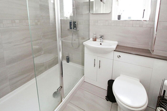2 Bedroom Semi-Detached House For Sale In Turner Close, Ryton, NE40