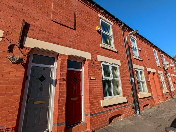 2 Bedroom Terraced House To Rent In Jones Street, Salford, M6