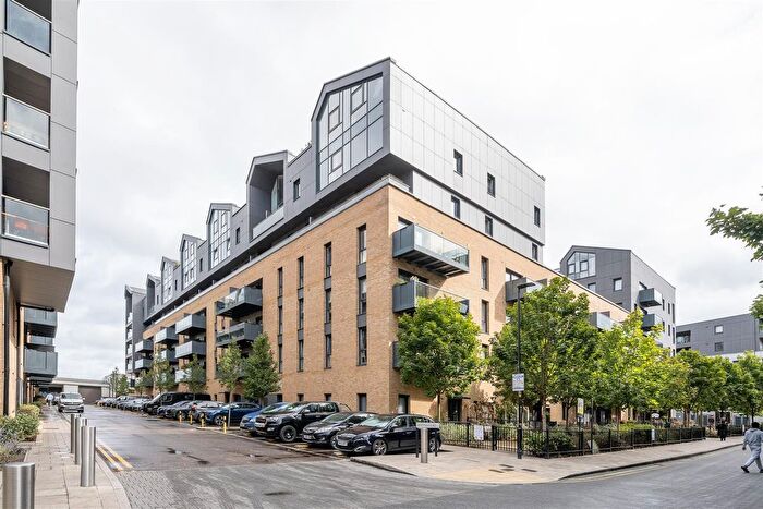 1 Bedroom Flat For Sale In Hoffmans Road, Walthamstow, E17