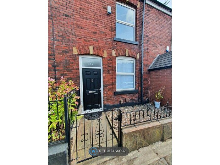 2 Bedroom Terraced House To Rent In Hyde, Hyde, SK14