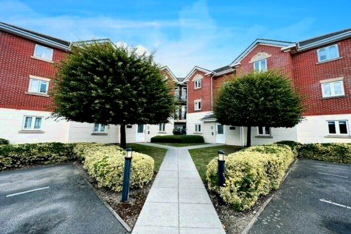 2 Bedroom Flat To Rent In Heritage Way, Gosport, PO12