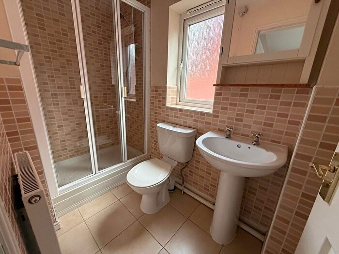 3 Bedroom Detached House To Rent In Johnson Street, Teams, Gateshead, NE8
