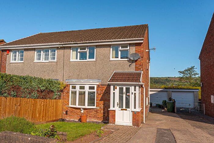 3 Bedroom Semi-Detached House For Sale In Palm Close, New Inn, NP4