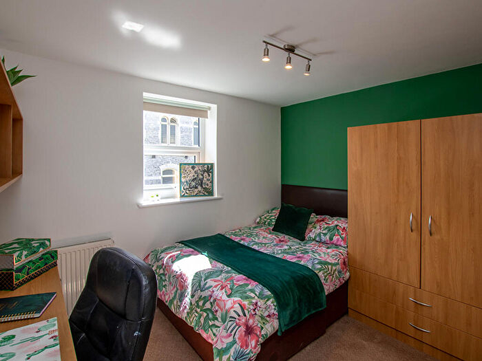 4 Bedroom Apartment To Rent In Flat C The Clubhouse, PL4