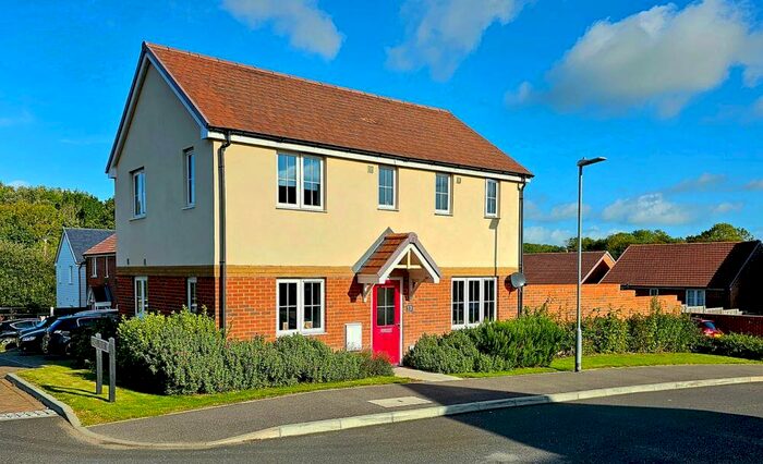3 Bedroom Detached House To Rent In Mallow Drive, Stone Cross, Pevensey, BN24