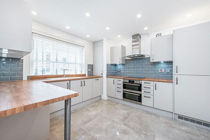 4 Bedroom Flat To Rent In Cabbell Street, London, NW1