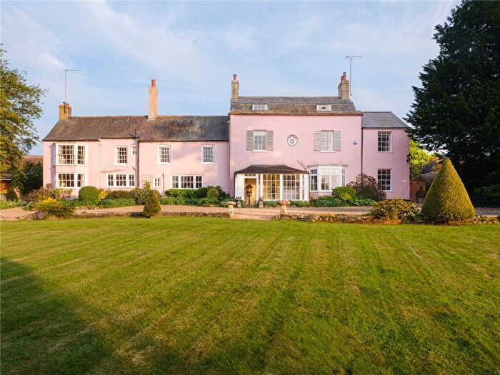 6 Bedroom Detached House For Sale In West Overton, Marlborough, SN8
