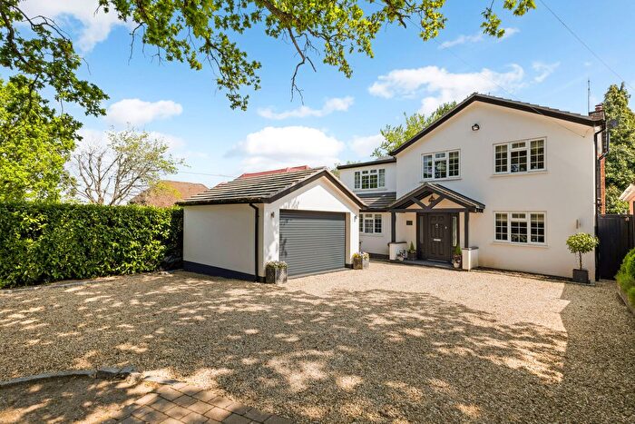 4 Bedroom Detached House For Sale In Broken Gate Lane, Denham, UB9