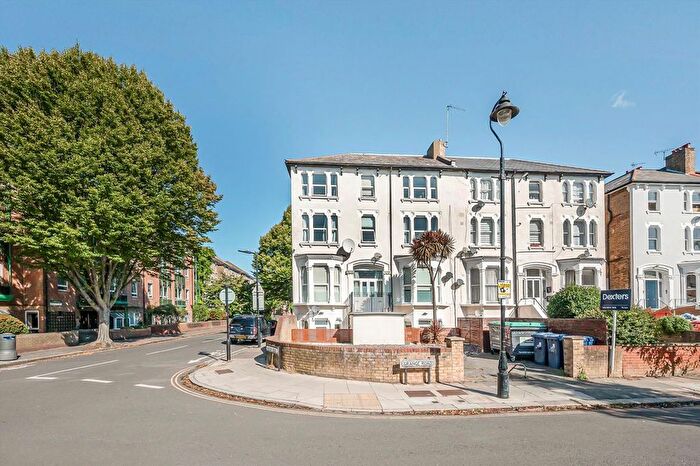 2 Bedroom Flat To Rent In Grange Road, Ealing, W5