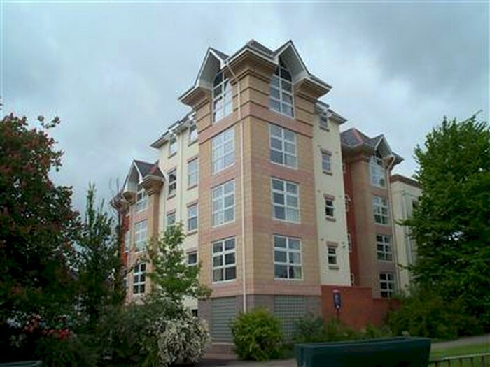 2 Bedroom Apartment To Rent In Synor House, Central, SO15