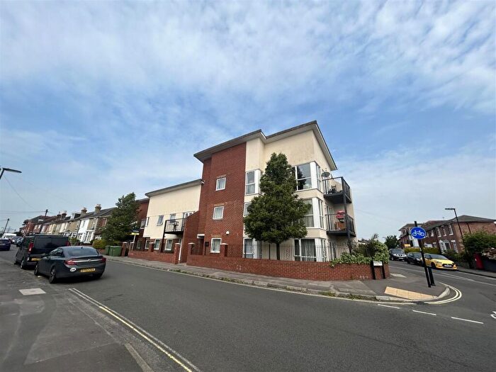 2 Bedroom Apartment To Rent In Richmond Road, Southampton, SO15