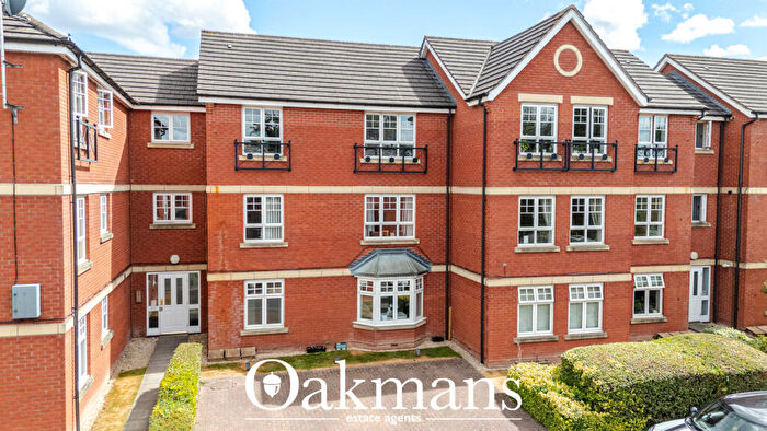 2 Bedroom Apartment For Sale In St. Peters Close, Bromsgrove, Worcestershire, B61