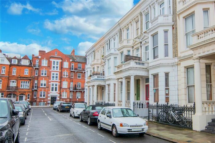 2 Bedroom Flat To Rent In Fairholme Road, Barons Court, W14