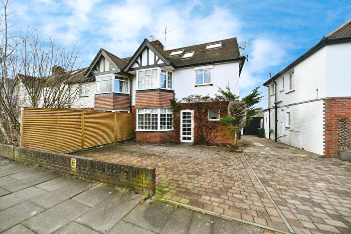 4 Bedroom Semi-Detached House For Sale In Highview Avenue South, Brighton, BN1