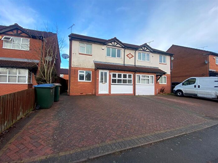 3 Bedroom Semi Detached House To Rent In Narberth Way, Walsgrave, Coventry, CV2