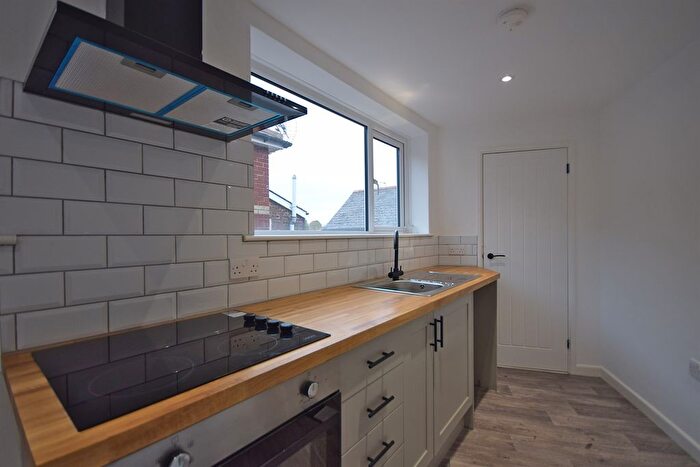 1 Bedroom Flat To Rent In D North Street, Emsworth, Hampshire, PO10