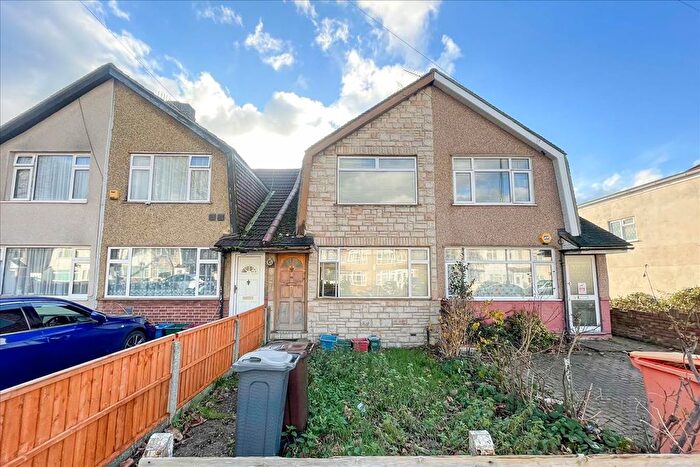 2 Bedroom Terraced House For Sale In The Drive, Feltham, Middlesex, TW14
