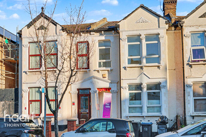 3 Bedroom Terraced House For Sale In Parchmore Road, Thornton Heath, CR7