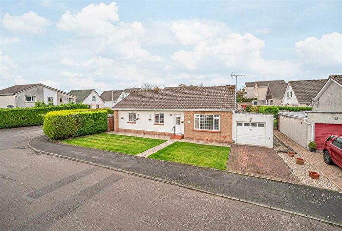 3 Bedroom Detached Bungalow For Sale In Glenfield, Carnock, KY12