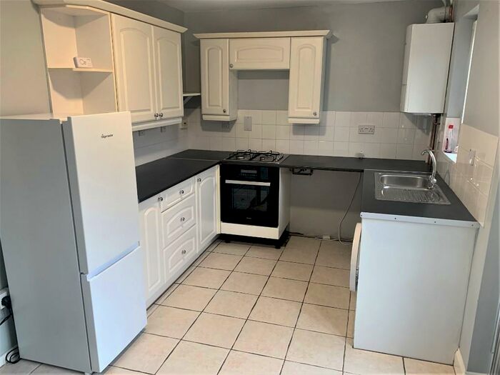3 Bedroom Terraced House To Rent In Shelburn Close, Cardiff(City), CF11