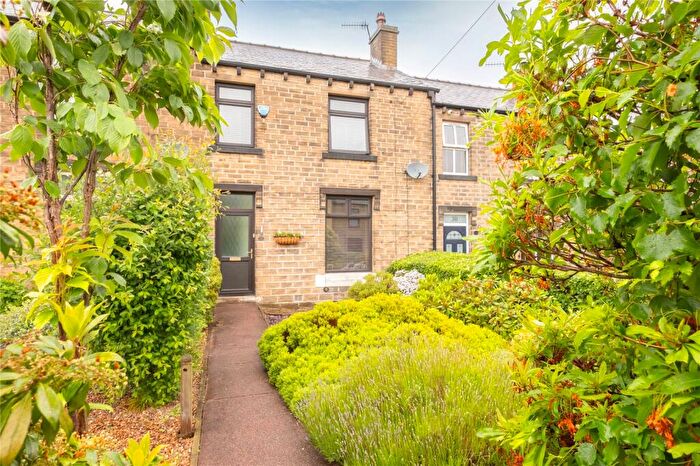 3 Bedroom Terraced House For Sale In Hazel Grove, Linthwaite, Huddersfield, HD7