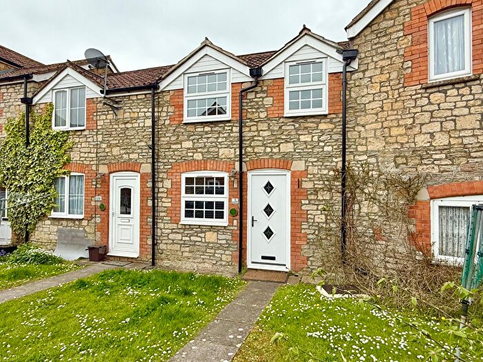 2 Bedroom Terraced House To Rent In Vineys Yard, Bruton, BA10