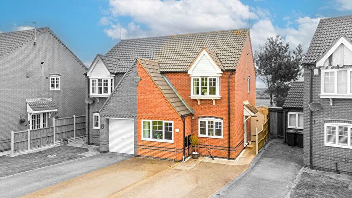 4 Bedroom Semi Detached House For Sale In Grange View, Battram, Coalville, LE67