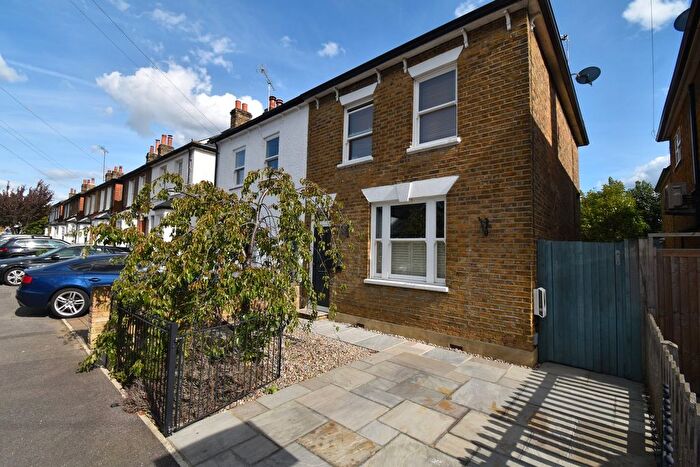 3 Bedroom Semi-Detached House For Sale In Mayo Road, Walton-On-Thames, KT12