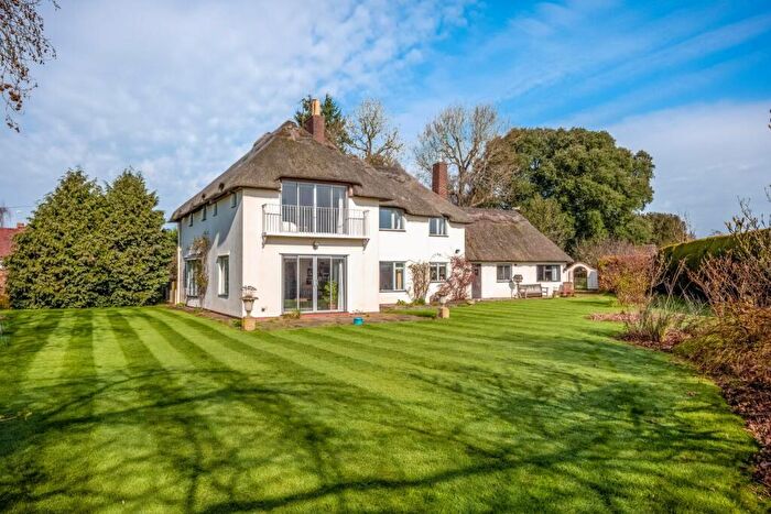 3 Bedroom Detached House For Sale In Church Road, Snitterfield, Stratford-upon-Avon, CV37