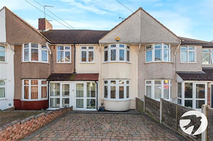 3 Bedroom Terraced House For Sale In Buckingham Avenue, South Welling, Kent, DA16