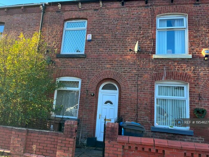 3 Bedroom Terraced House To Rent In Hulton Street, Failsworth, Manchester, M35