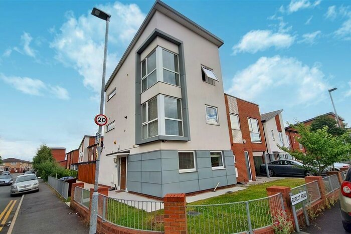 4 Bedroom Town House To Rent In Burcot Road, Manchester, M11