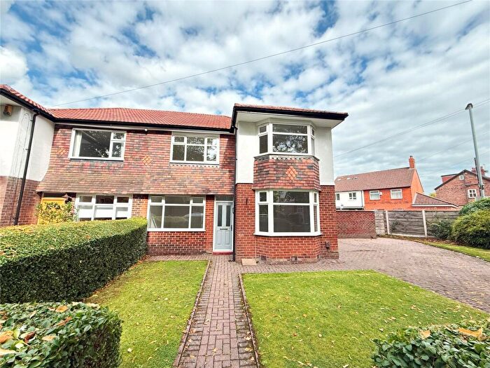 4 Bedroom Semi-Detached House For Sale In Clothorn Road, Didsbury Village, M20