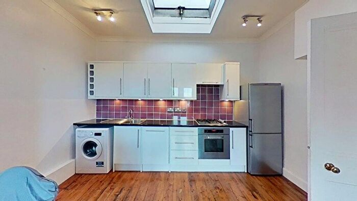 1 Bedroom Flat To Rent In Broughton Road, Edinburgh, EH7