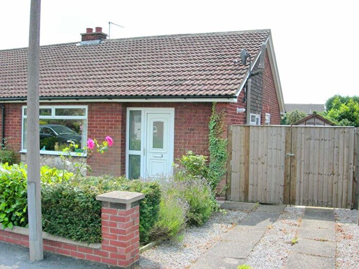 2 Bedroom Semi-Detached Bungalow To Rent In Meadow Place, Selby, YO8