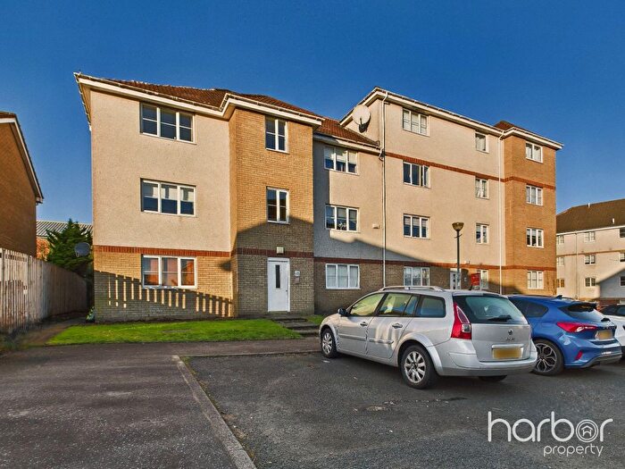2 Bedroom Flat For Sale In Eversley Street, Tollcross, Glasgow, City Of Glasgow, G32