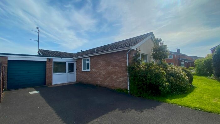 3 Bedroom Detached Bungalow To Rent In Scafell Close, Taunton, TA1