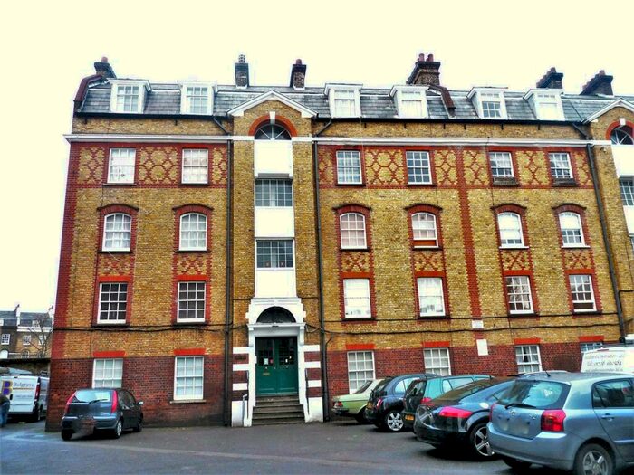 2 Bedroom Apartment To Rent In Wellington Building, Bow, E3